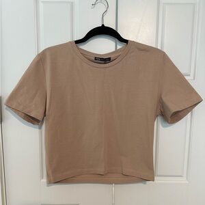 Zara Cropped Tee Size Large